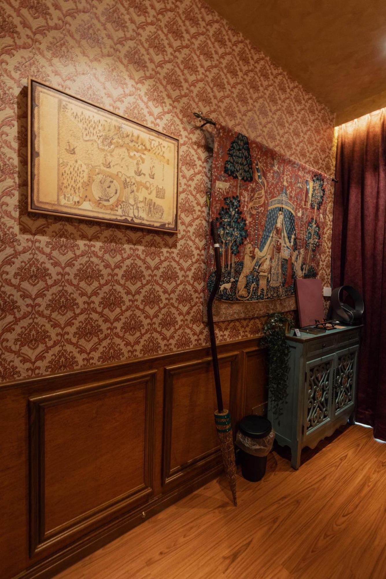 Wizarding Near Klcc Link Lrt & Mall Pangsapuri Kuala Lumpur
