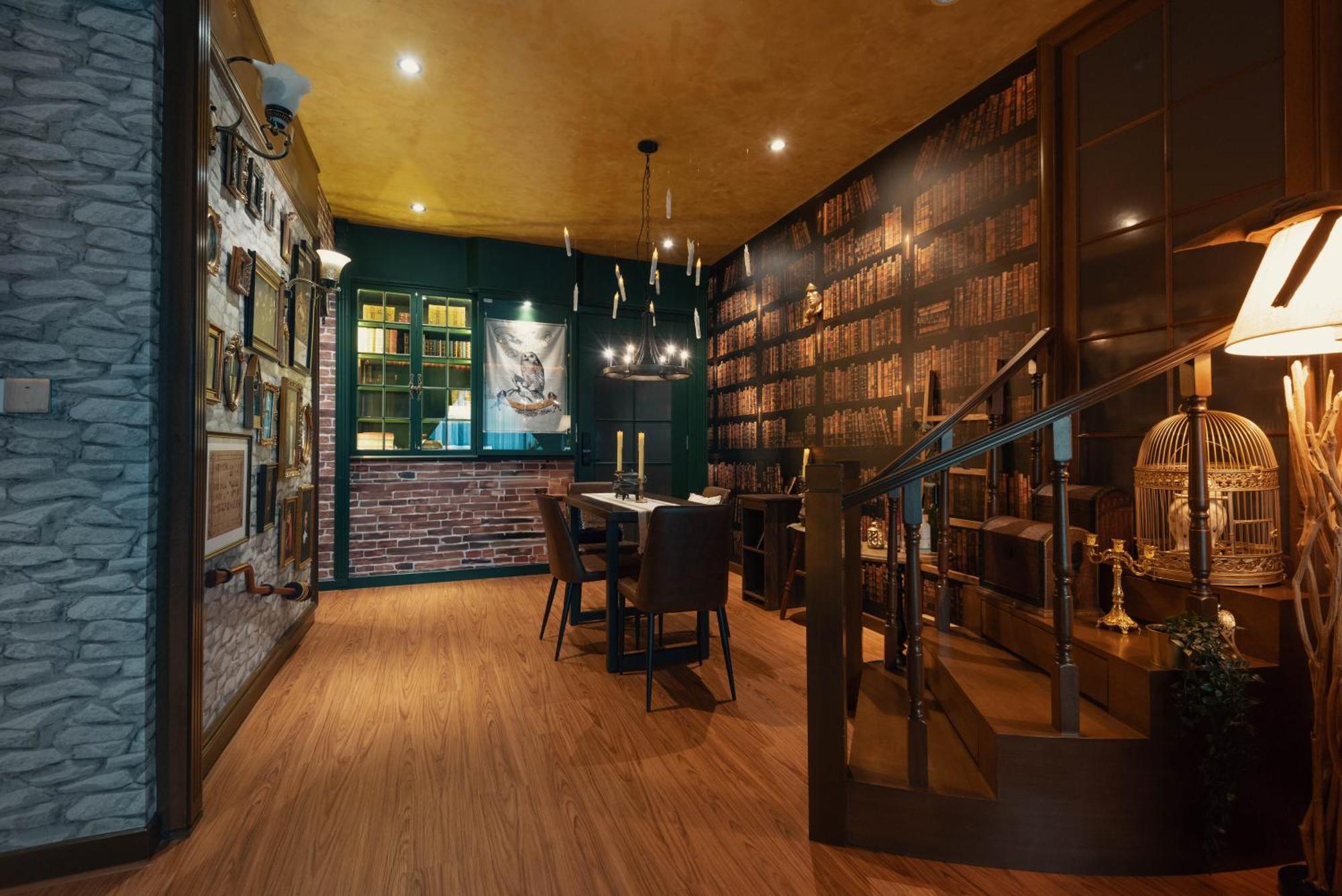 Wizarding Near Klcc Link Lrt & Mall